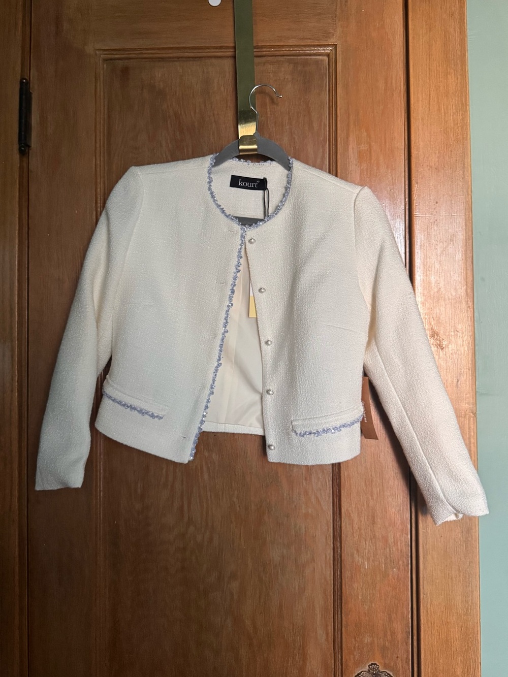 White tweed skirt suit set - Picture 9 of 16